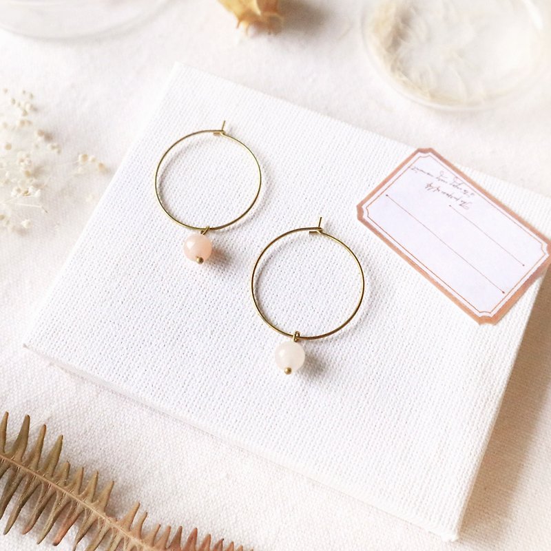 Natural stone small circle series - peach juice peach stone - Earrings & Clip-ons - Copper & Brass Pink