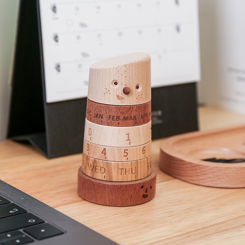 【Smiley Face】Wooden Calendar | Wooderful life - Calendars - Wood Brown