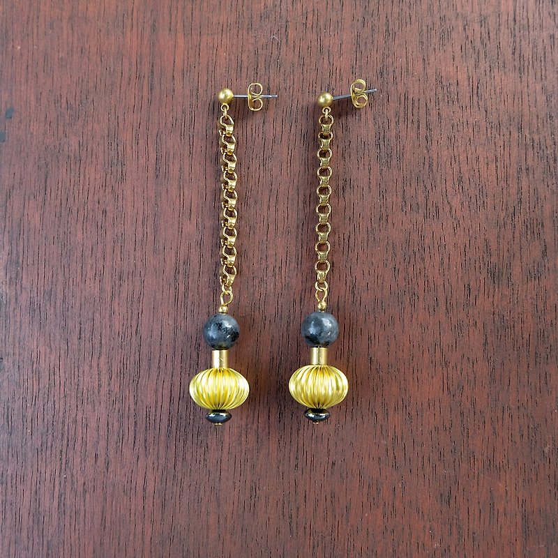 Brass ball and gray stone Brass chain earrings (code : che005) - ต่างหู - หิน สีเทา