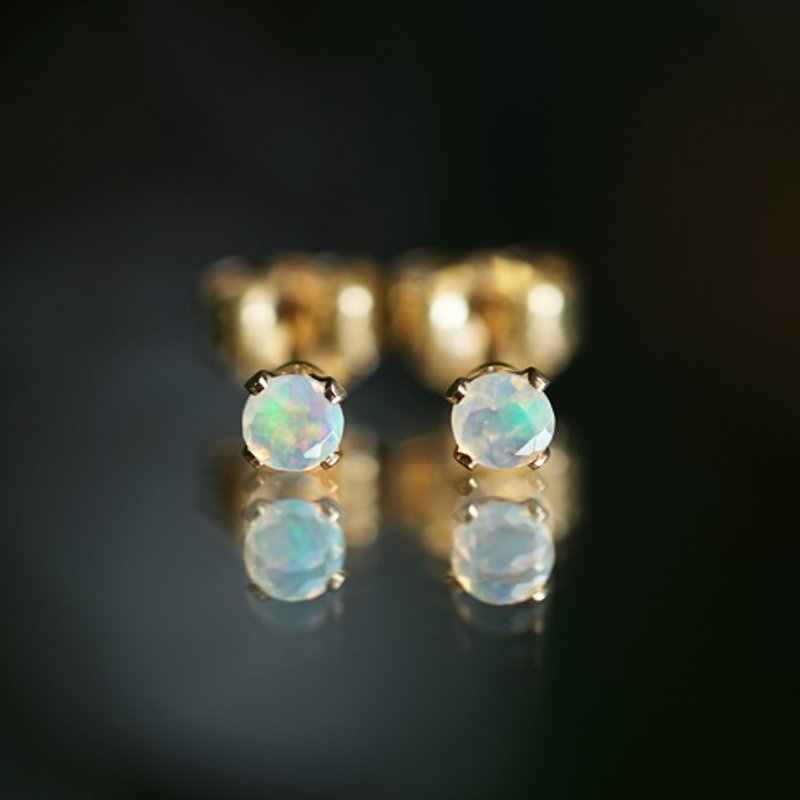 Opal 3mm Stud Earrings Esperanza - Earrings & Clip-ons - Gemstone White
