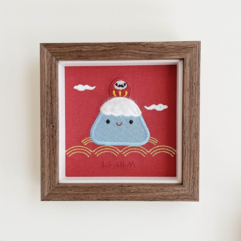 【招福吉祥】達摩富士山刺繡畫|實木|闔家平安 金榜題名 - 相框/畫框 - 棉．麻 黃色