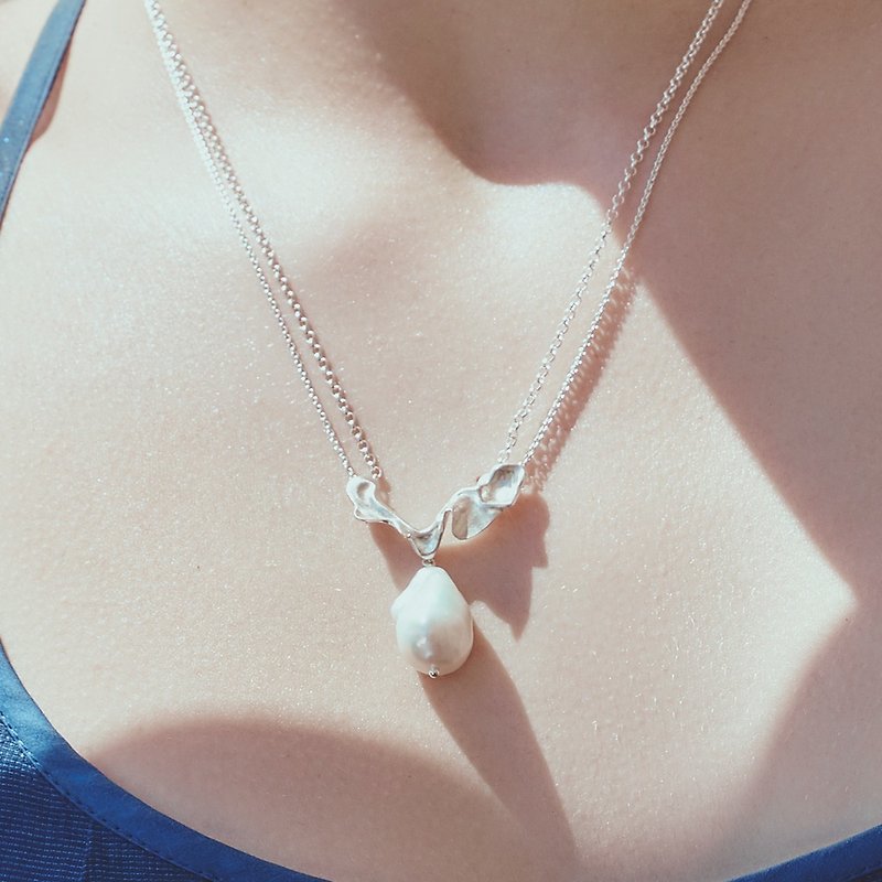純銀浪花珍珠項鍊 Pearl Spray Necklace  女生禮物 母親禮物 - 項鍊 - 珍珠 銀色