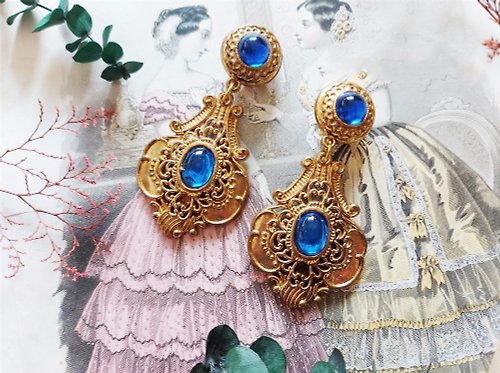 cryptex vintage & antique jewelry 凸圓形藍寶石雕花耳環【美國老件時尚珠寶】