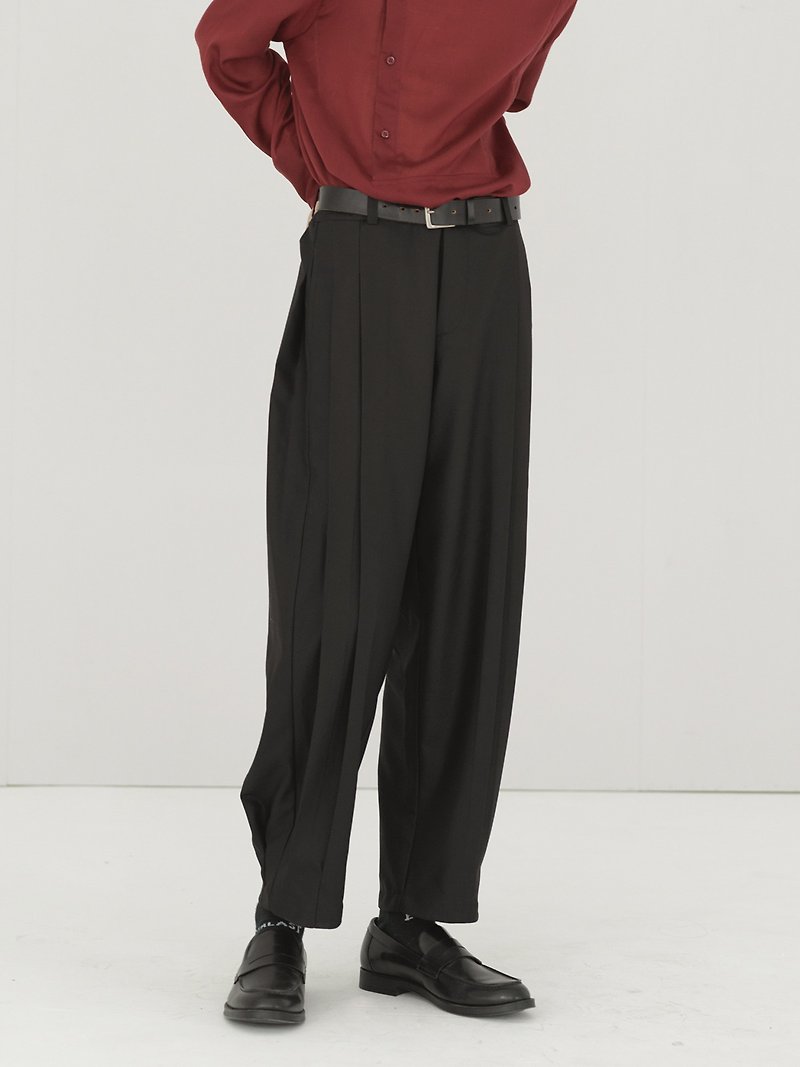 Pleated slacks Japanese design black tapered Leggings elastic waist trousers - กางเกงขายาว - วัสดุอื่นๆ 