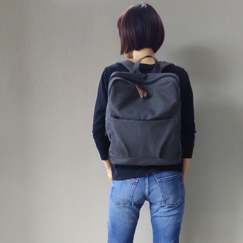 Handmade Japanese canvas backpack / square shape / charcole - Backpacks - Cotton & Hemp Gray