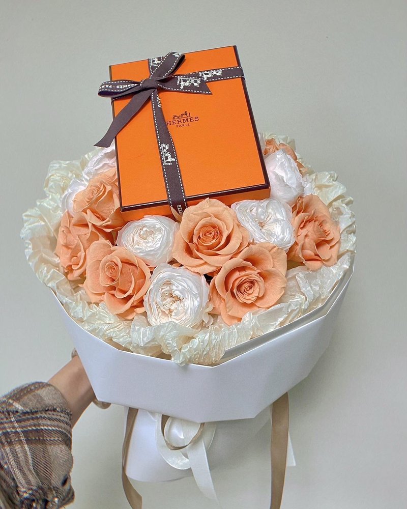 【About Flower Art│Russian Flower Bouquet】Immortal flower bouquet with gift box, customized flower gift - ช่อดอกไม้แห้ง - พืช/ดอกไม้ สีส้ม