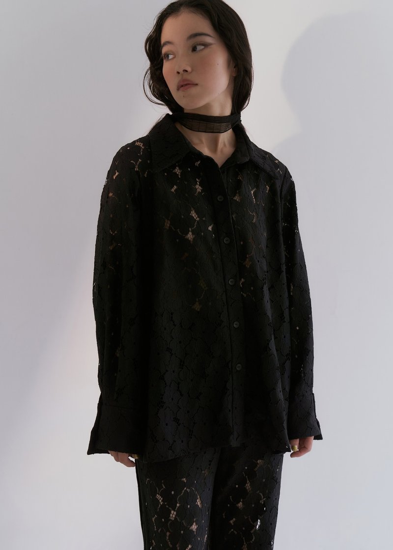 Lace shirt/black - เสื้อเชิ้ตผู้หญิง - เส้นใยสังเคราะห์ สีดำ