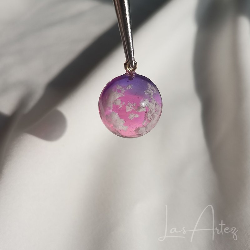 Violet Sky & Clouds Resin Half Sphere, Purple Pink Dawn Sky,Gold Plated Necklace - 項鍊 - 樹脂 紫色
