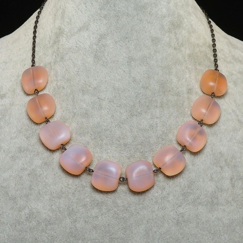 Powder Pink Glass Necklace Dusty Rose Czech Glass Large Beaded Necklace Jewelry - 項鍊 - 玻璃 粉紅色