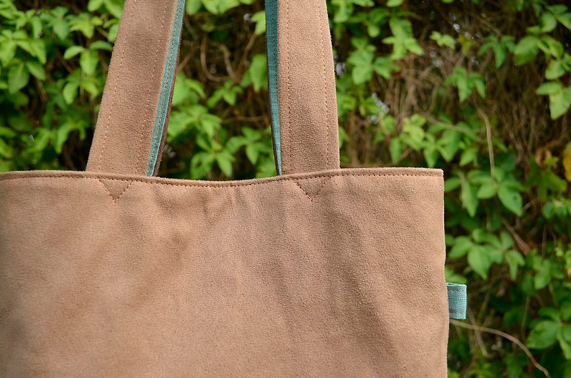 Colorblock / dark / warm coffee / shoulder bag - กระเป๋าแมสเซนเจอร์ - วัสดุอื่นๆ สีนำ้ตาล