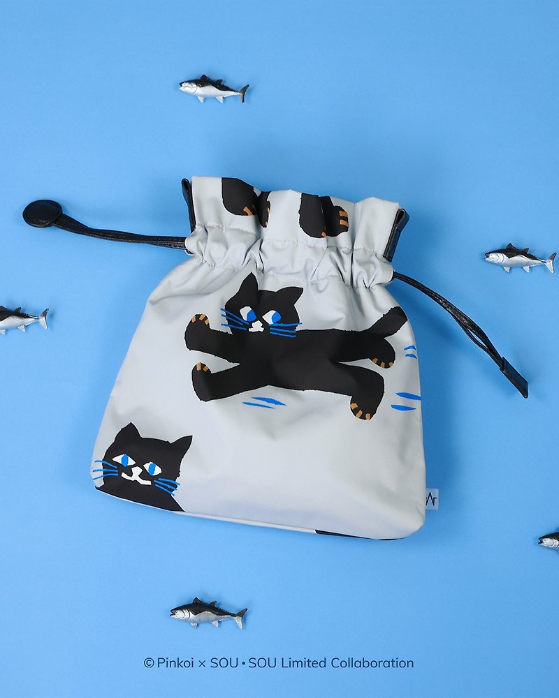 Waterproof for rainy days【Pinkoi x SOU・SOU】Mulit-Way Used Magic Beans Bag・Cat・Wa - Messenger Bags & Sling Bags - Genuine Leather Gray