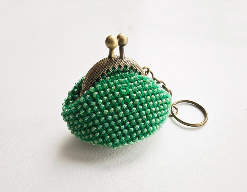 Coin purse, green crochet purse, beaded clasp purse, keychain, small bag - 零錢包/小錢包 - 其他材質 綠色
