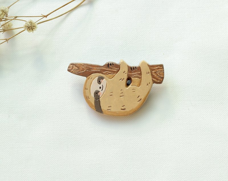 Handmade the sloth  brooch - เข็มกลัด - ดินเหนียว สีทอง