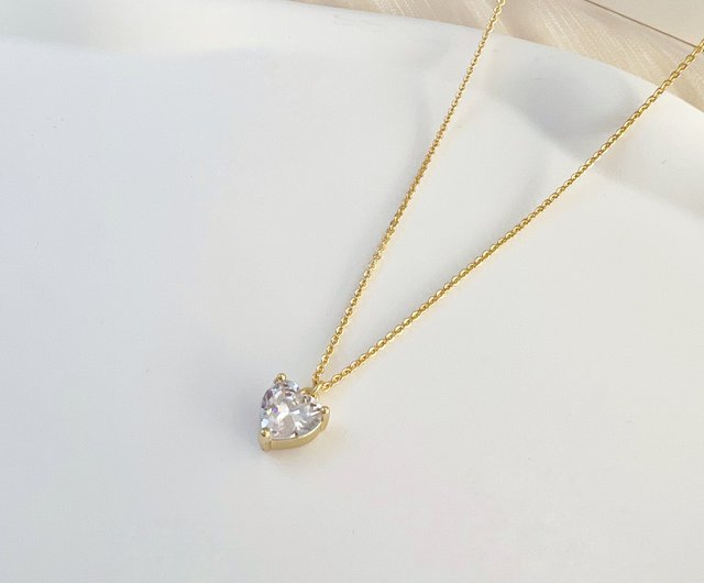 Delicate Gift Box Heart shaped zircon necklace 18KGF Heart Light Light Jewelry Shop The Moon Accessories Necklaces Pinkoi