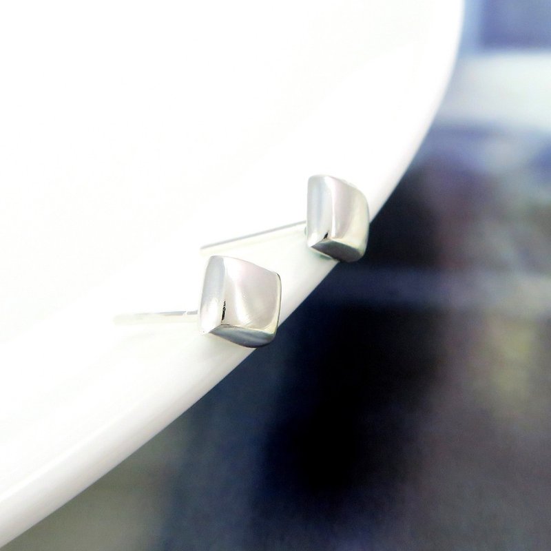 耳環 簡約菱方 925純銀耳環 霧面處理 - 耳環/耳夾 - 純銀 銀色