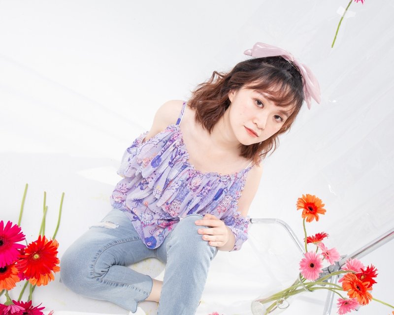 【波麗印花】細肩帶露肩 荷葉 女神上衣 小背心 柔軟紗紗 皇后紫 - 女上衣/長袖上衣 - 棉．麻 