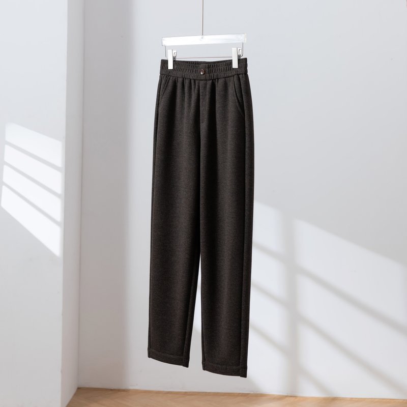 Warm and Comfortable Just by Wearing Them: Wool Blend Bonding Fabric Tapered Pants, Dark Brown, 251119-2 - Women's Pants - Other Materials Brown
