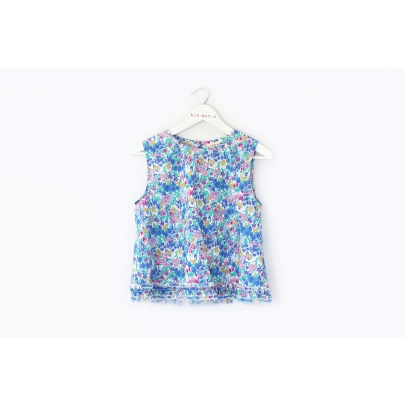 Sleeveless shirt with ruffles at the bottom of the shirt, main color blue - 女上衣/長袖上衣 - 棉．麻 藍色