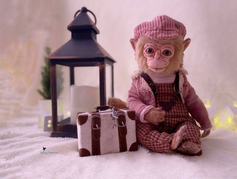 monkey realistic toy - ตุ๊กตา - เส้นใยสังเคราะห์ สีนำ้ตาล