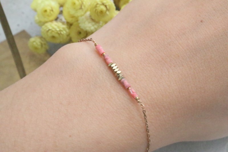 Clear coral coral bracelet 1080 has a quote - Bracelets - Gemstone Red