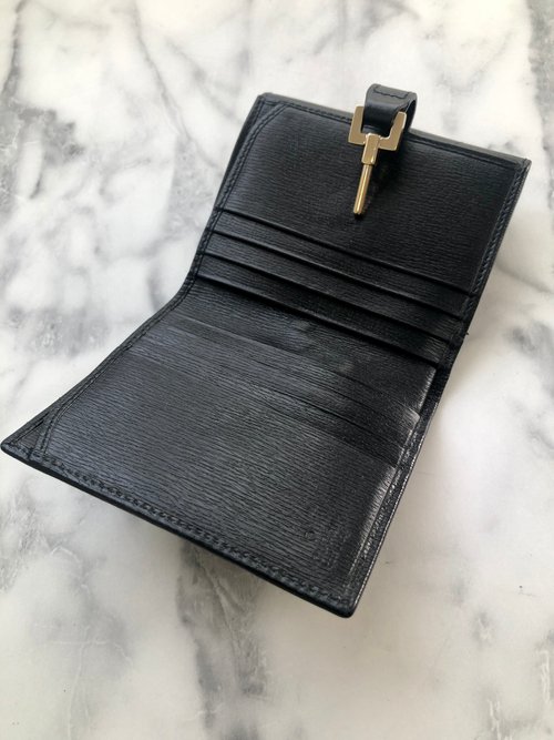 GUCCI ブラック レザー 二つ折り財布 楽天市場】GUCCI グッチ小銭入れ付き2つ折り財布型押しブラック