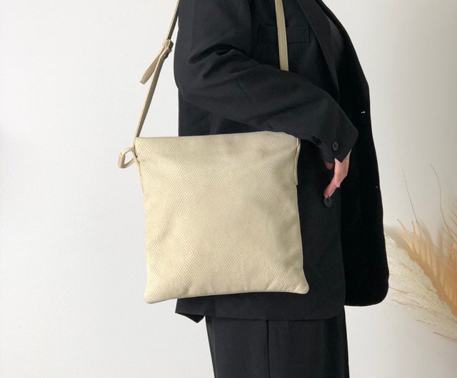 日本直送 名牌中古包 】LOEWE ロエベ レザー リザード型押し