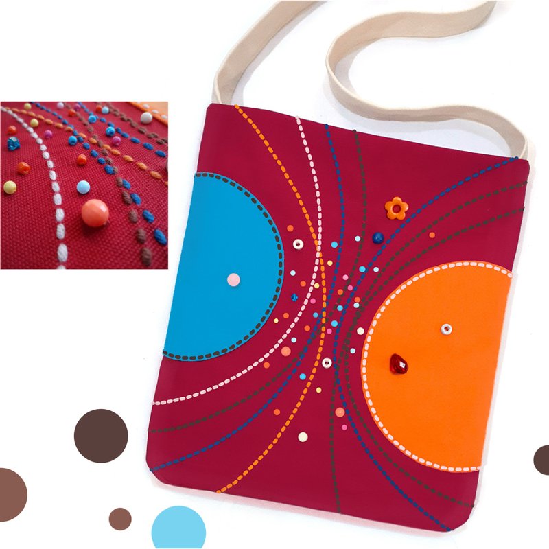 12x13.5 inch tote. Fun and original with hand-stitched design with felt, beads - 手提包/手提袋 - 其他材質 紅色