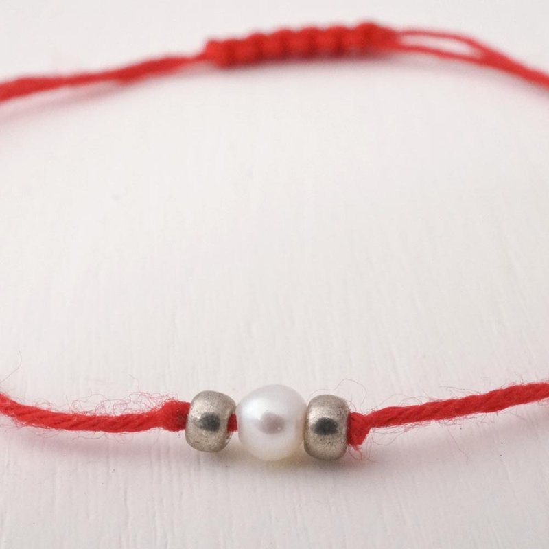 Lucky wishing bracelet with sterling silver pearls and Gemstone - สร้อยข้อมือ - ไข่มุก 