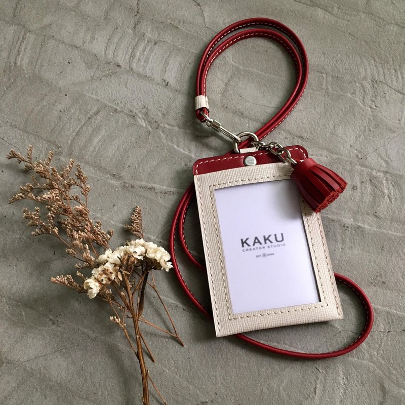 KAKU皮革設計客製化識別證夾  米白十字紋+深紅小流蘇 - 證件套/識別證套 - 真皮 白色