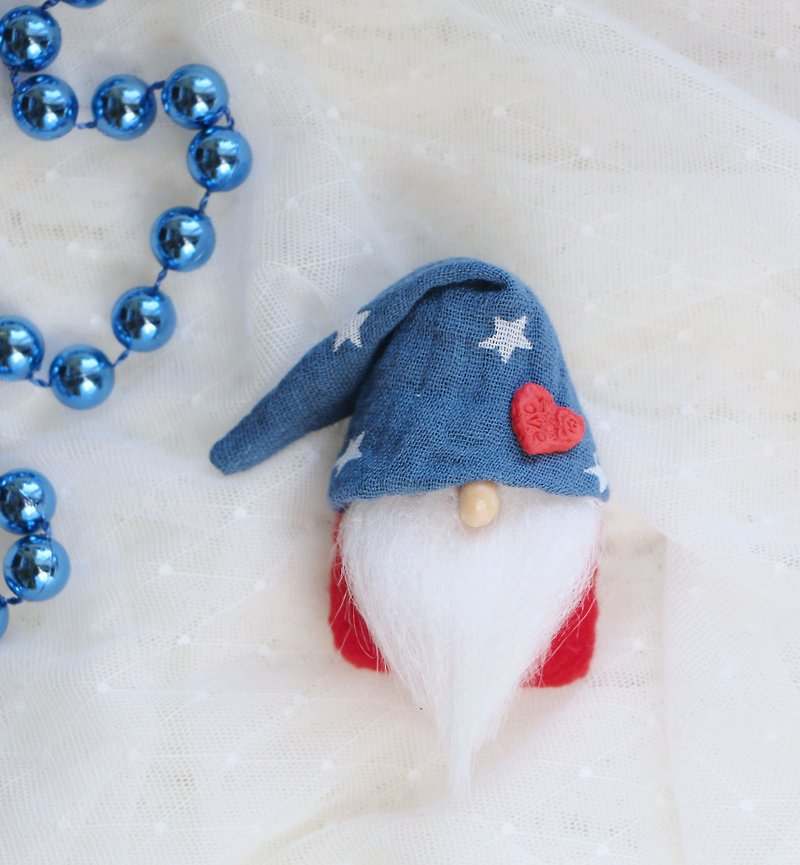 Independence day brooc gnome pin, Lapel pin Coat brooch Coat brooch - 胸針/心口針 - 棉．麻 