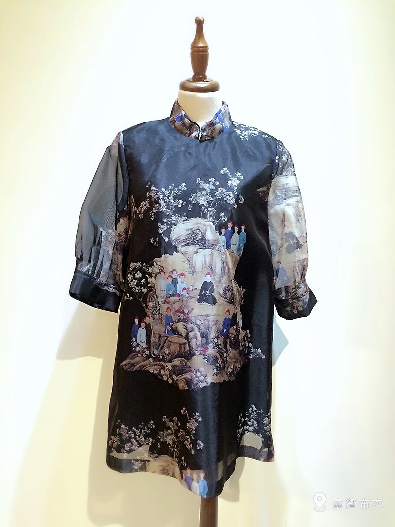 Ugan yarn cheongsam-style blouse/customized goods/Taiwan original design/handmade clothes of master tailor - Women's Tops - Silk Black