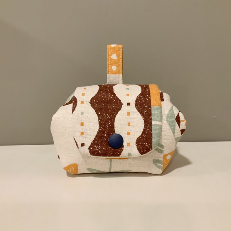 Plump Pouch — For Coins, Cosmetics, or Earphone Accessories - กระเป๋าใส่เหรียญ - ผ้าฝ้าย/ผ้าลินิน 