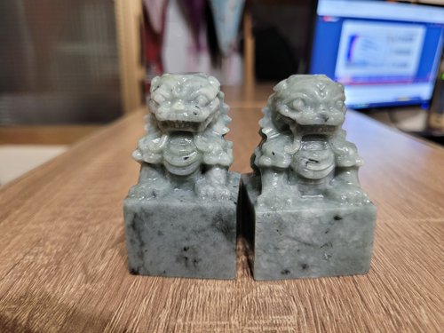獅子置物 翡翠 翡翠 獅子の彫刻 置物 - メルカリ