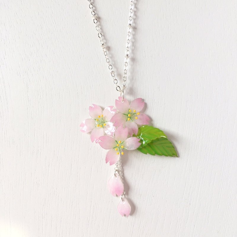 桜花限定系列-花見賞櫻漫天粉櫻垂墜小花瓣葉子頸鏈 項鍊<現品售完即止> - 頸鏈 - 植物．花 粉紅色