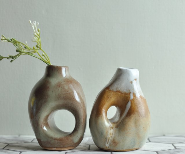 heyusoapstudio・手びねり陶器の花器・陶土製・自然釉薬の色合い