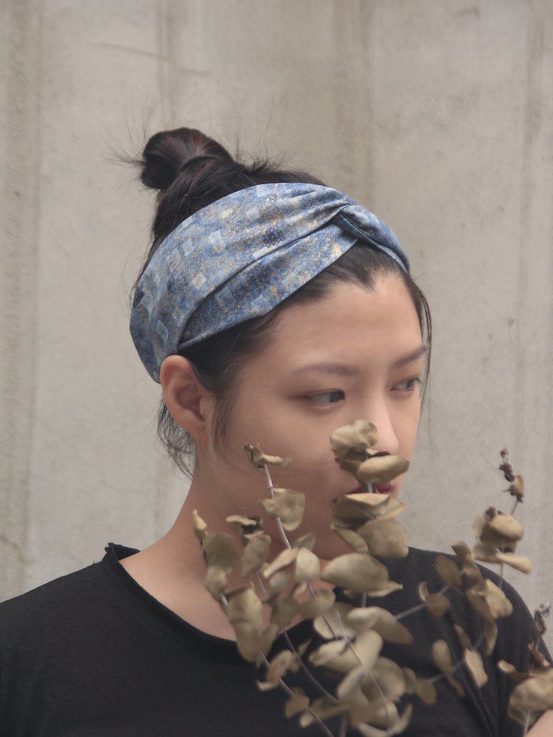 The night sky limited Japan bronzing cloth handmade cross elastic hair band - Headbands - Cotton & Hemp Multicolor