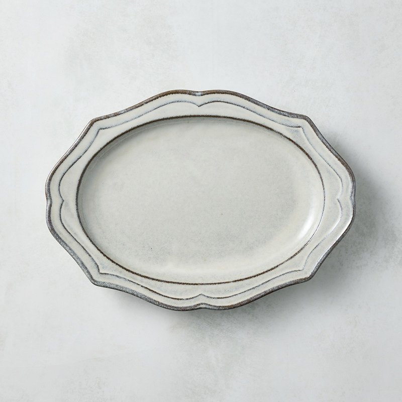 Minoyaki - Classic Lace Oval Plate - Milky White (24.5 cm) - จานและถาด - เครื่องลายคราม หลากหลายสี