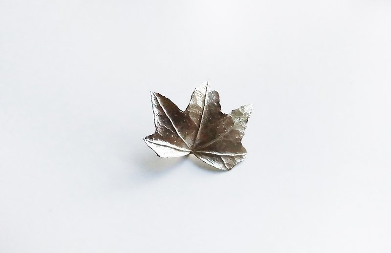 Herbarium Pin-Ivy - Badges & Pins - Sterling Silver Silver