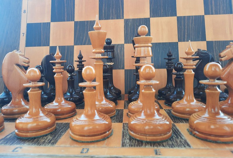 Big antique Russian wooden chess set - old Soviet chess pieces large King 16 cm - 桌遊/卡牌 - 木頭 
