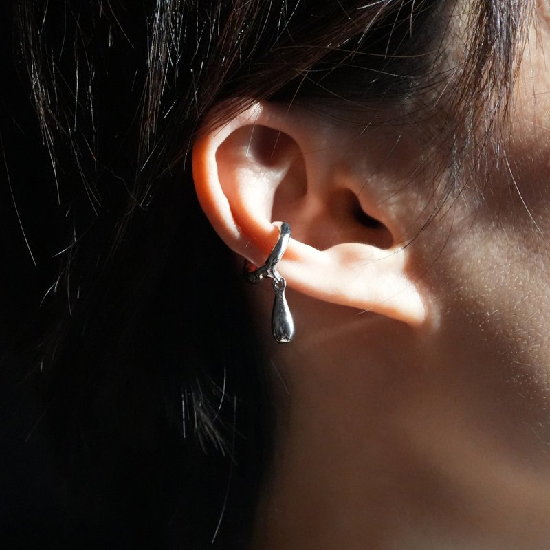 [Gift] Water drop hanging painless ear cuff, unisex earrings for men and women, イヤーカフ - ต่างหู - ทองแดงทองเหลือง สีเงิน