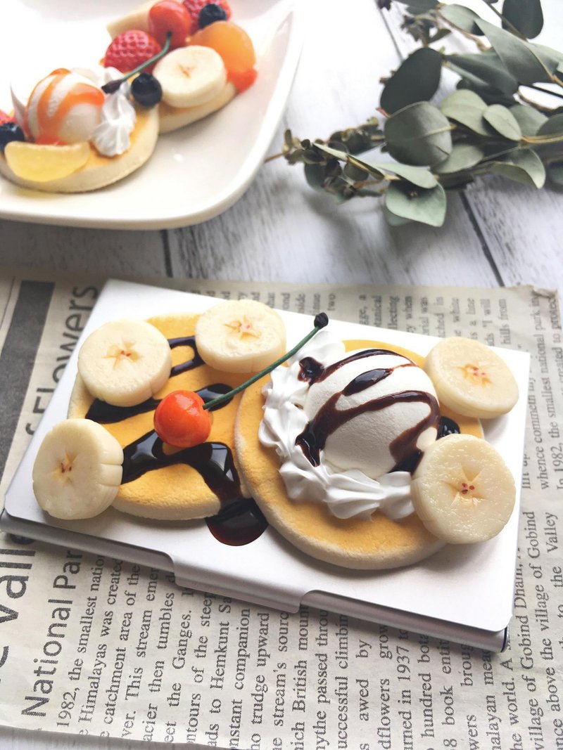Business card holder,card holder,card case,fake sweets,banana,fake food,polymer - 其他 - 黏土 銀色