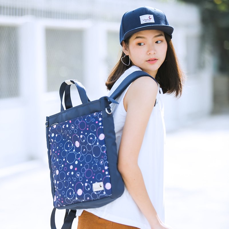 Bubble Dot Journey Tote Backpack 3 ways | ผ้าพิมพ์ลาย Polyester, Nylon 100% - กระเป๋าเป้สะพายหลัง - ไนลอน สีน้ำเงิน