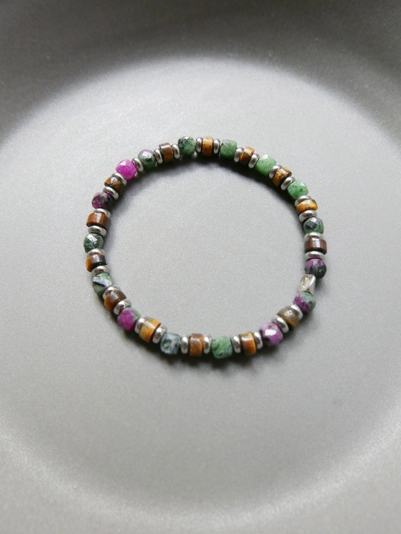 Customizable / Surgical Steel / Natural Stone Bracelet / Red & Green Tourmaline / Yellow Tiger's Eye - Bracelets - Stainless Steel Multicolor