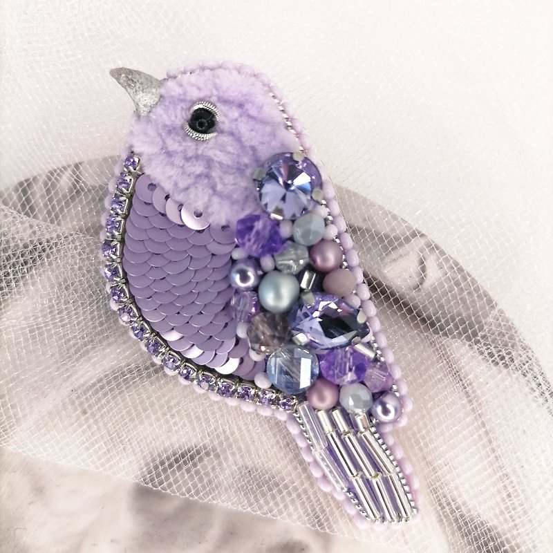 Beaded bird brooch, Bird pin, Purple brooch, Bird brooch, Bird jewelry, Brooch - Brooches - Other Materials Purple