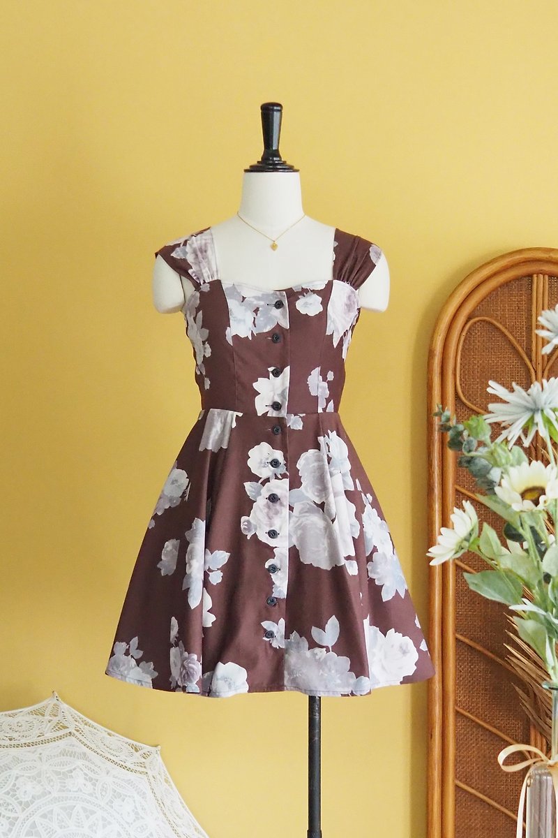 Vintage dress | Size M | Brown with Rose pattern flare skirt - ชุดเดรส - เส้นใยสังเคราะห์ สีนำ้ตาล
