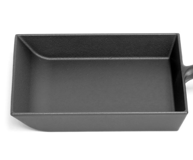 Cook on This: The Iwachu Cast Iron Omelette Pan - The Manual