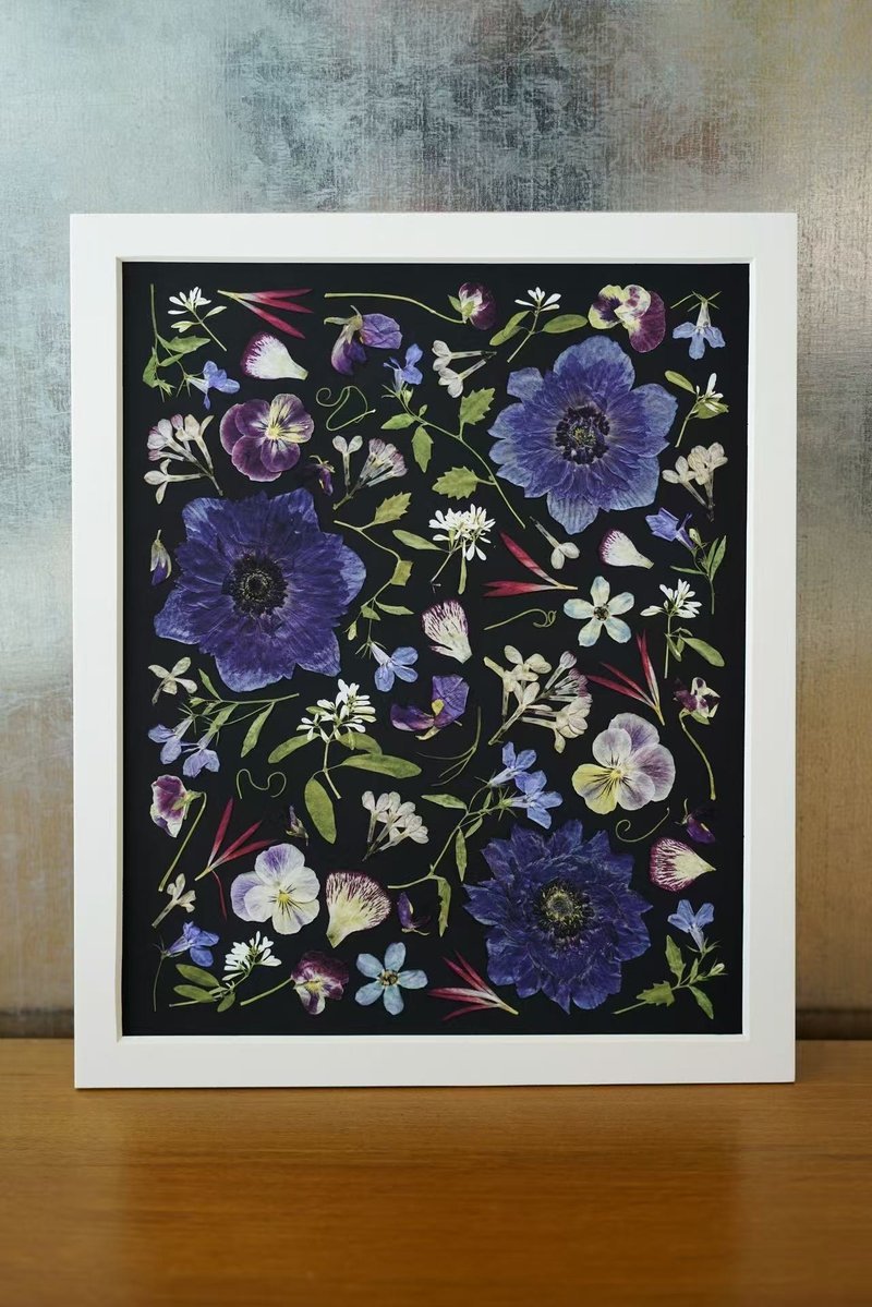 ŽIRAFA Purple Tones Pressed Flower Art Giclée Print for Home Decor - โปสเตอร์ - กระดาษ สีม่วง