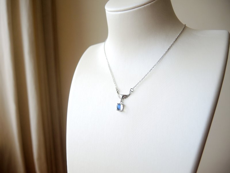 Freedom to fly-strong blue halo Sri Lanka moonstone simple wings 925 sterling silver necklace - Necklaces - Gemstone Blue