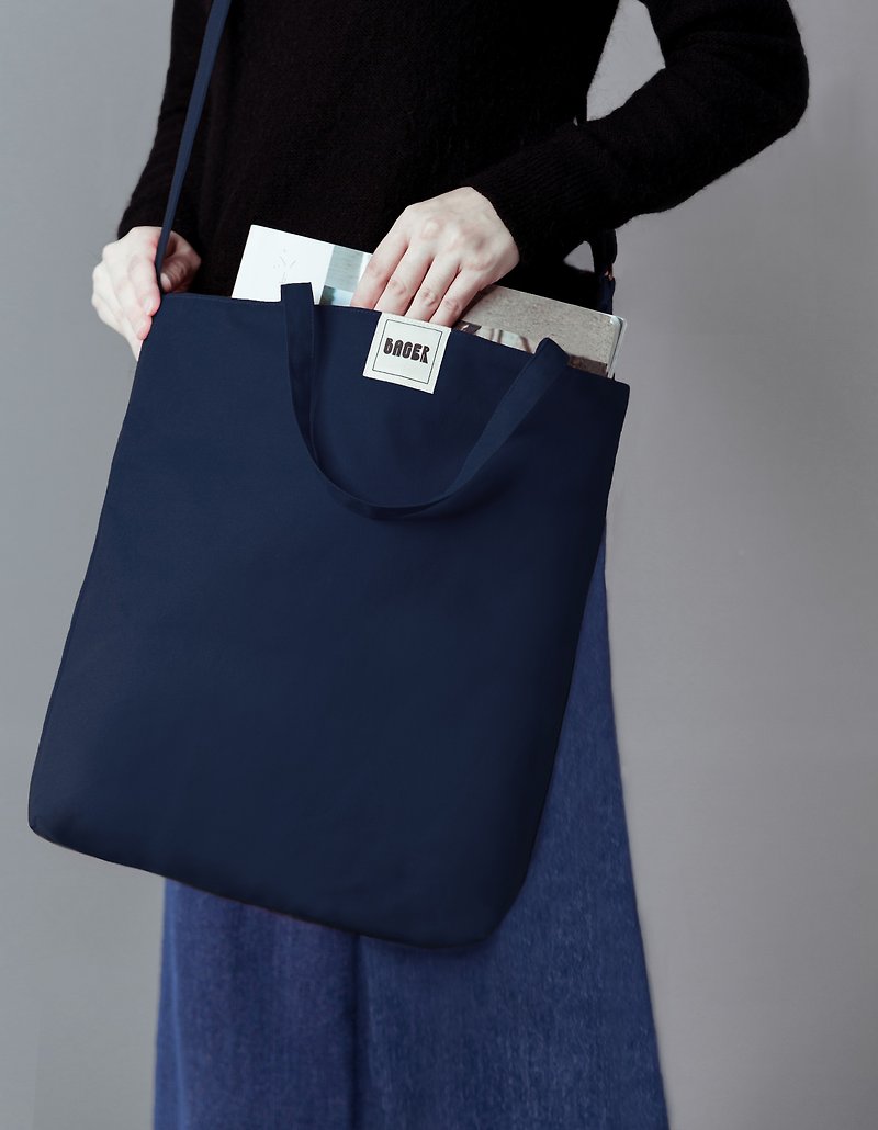 Unprinted plain surface adjustable strap three-way canvas bag / shoulder / hand-held / cross-body / navy blue - กระเป๋าแมสเซนเจอร์ - วัสดุอื่นๆ สีน้ำเงิน