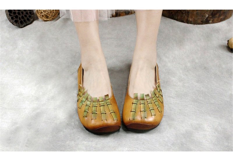Woven flat-soled shoes, leather and soft-soled women's shoes - รองเท้าหนังผู้หญิง - หนังแท้ สีเทา